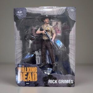 McFarlane Toys The Walking Dead Rick Grimes 1:8 Scale Posed Action Figure New!